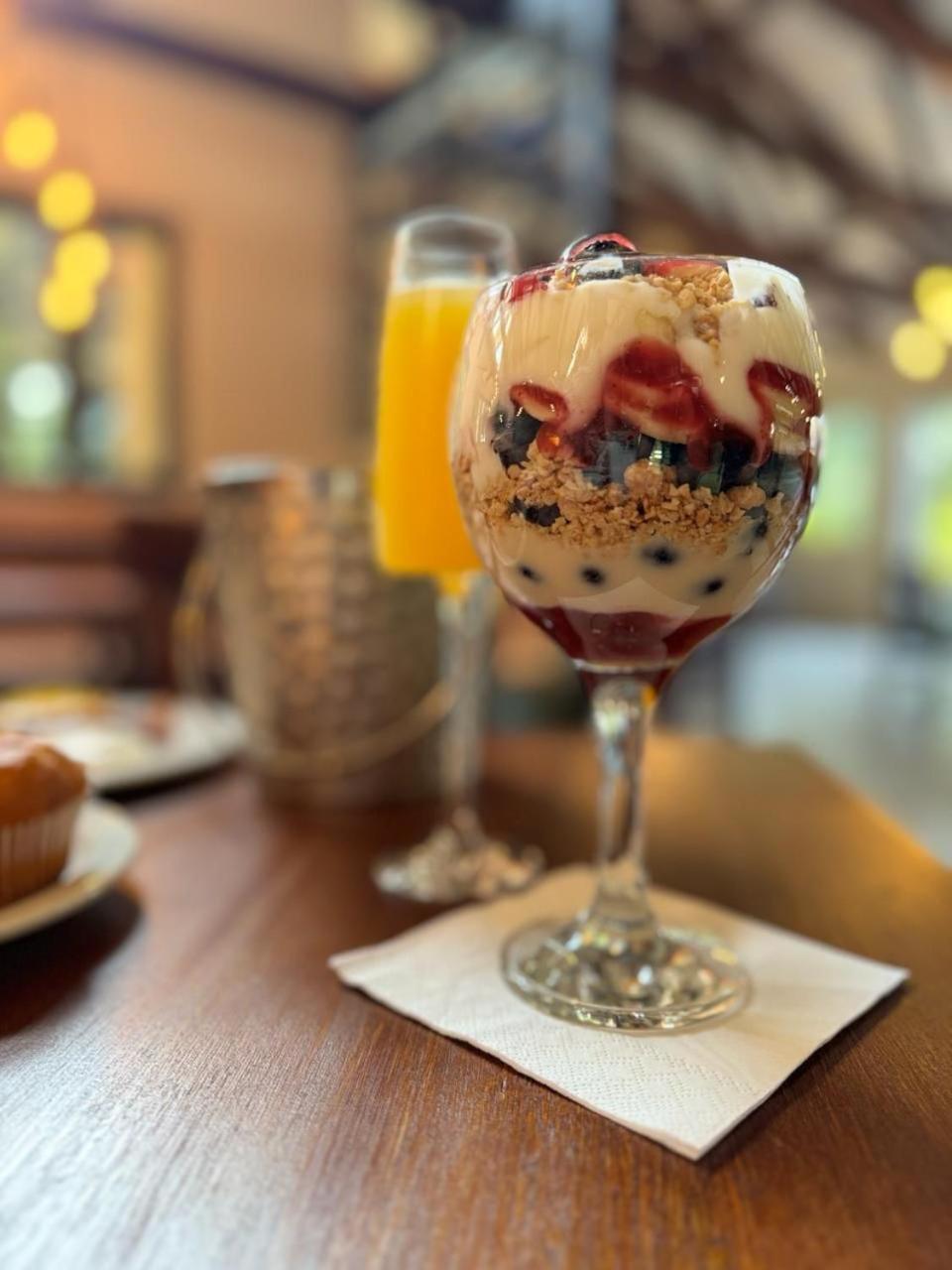 Manor Hills Guest Lodge Rustenburg Ngoại thất bức ảnh