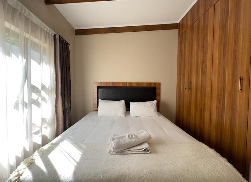 Manor Hills Guest Lodge Rustenburg Ngoại thất bức ảnh