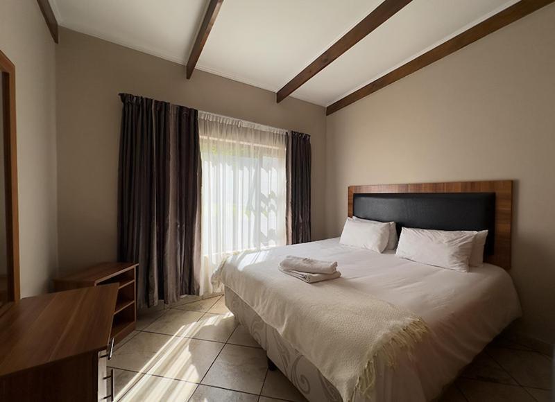 Manor Hills Guest Lodge Rustenburg Ngoại thất bức ảnh